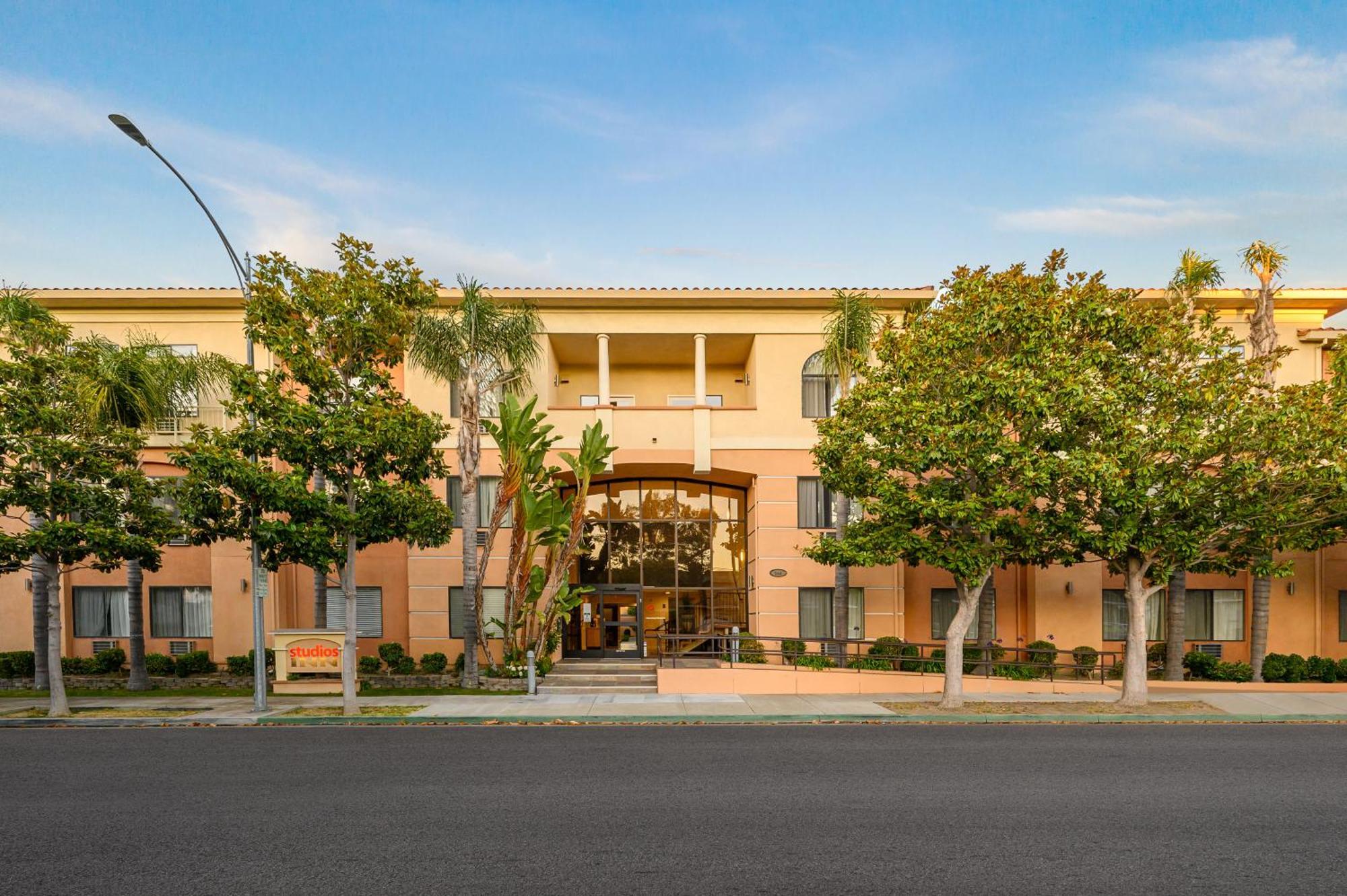 Studios Inn San Jose Bagian luar foto